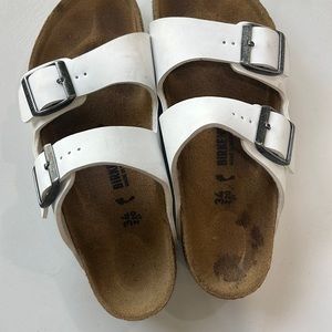 Kids white Birkenstocks